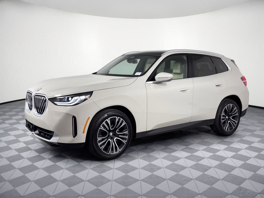 2025 BMW X3 30 xDrive — photo 1 of 31
