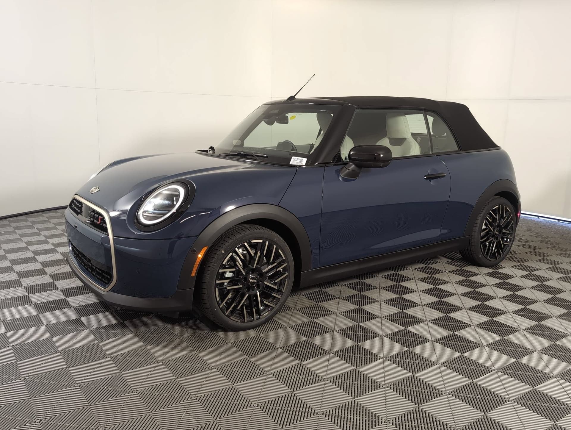 2026 Mini Convertible Cooper S — photo 1 of 31