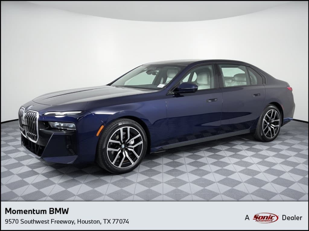 2023 BMW i7 xDrive60 — photo 1 of 31