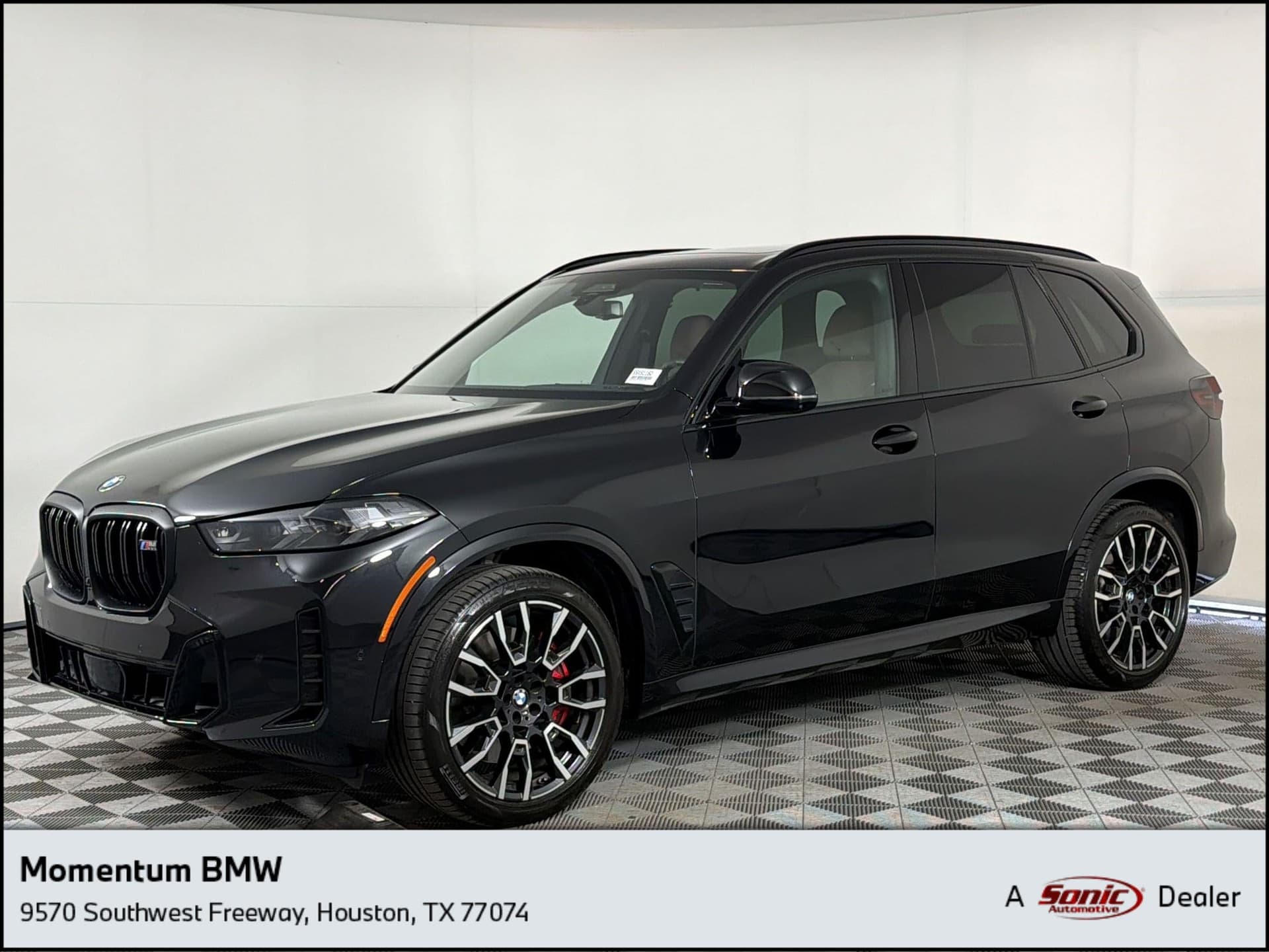 2025 BMW X5 M60i — photo 1 of 31