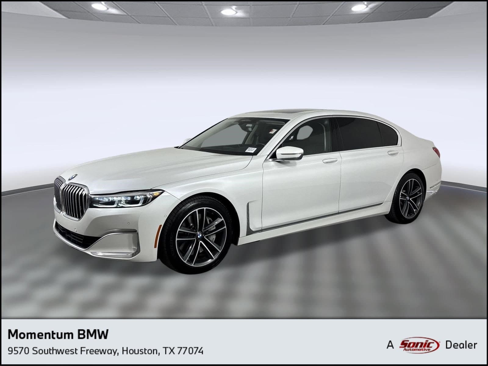 2022 BMW 750i xDrive — photo 1 of 33