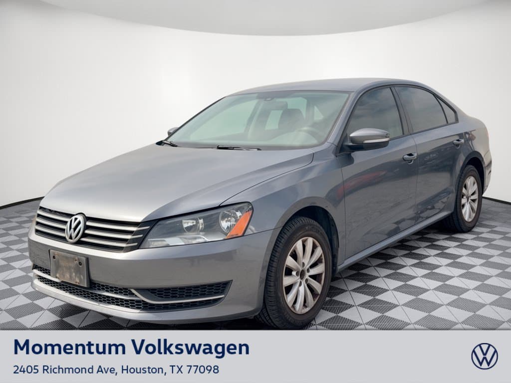 2013 Volkswagen Passat S w/Appearance — photo 1 of 32