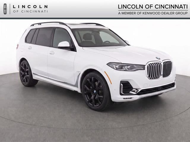 2021 BMW X7 xDrive40i — photo 1 of 9