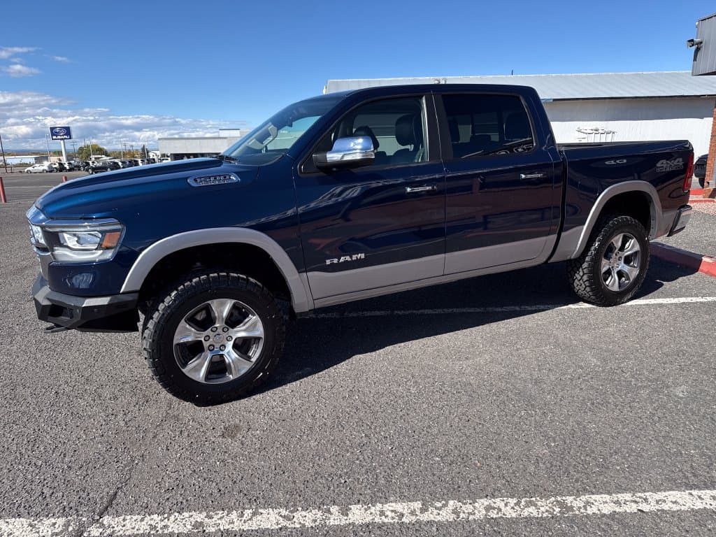 2019 RAM 1500 Laramie — photo 1 of 38