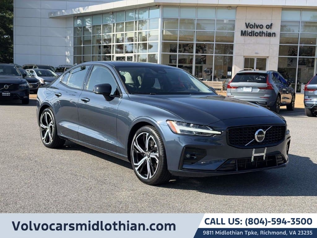 2025 Volvo S60 Core — photo 1 of 26
