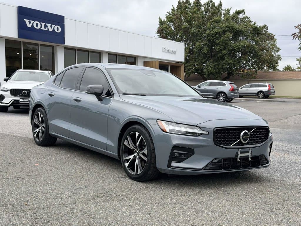 2024 Volvo S60 Base — photo 1 of 26