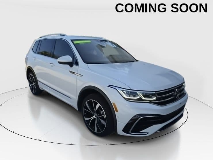 2024 Volkswagen Tiguan SEL R-Line — photo 1 of 5