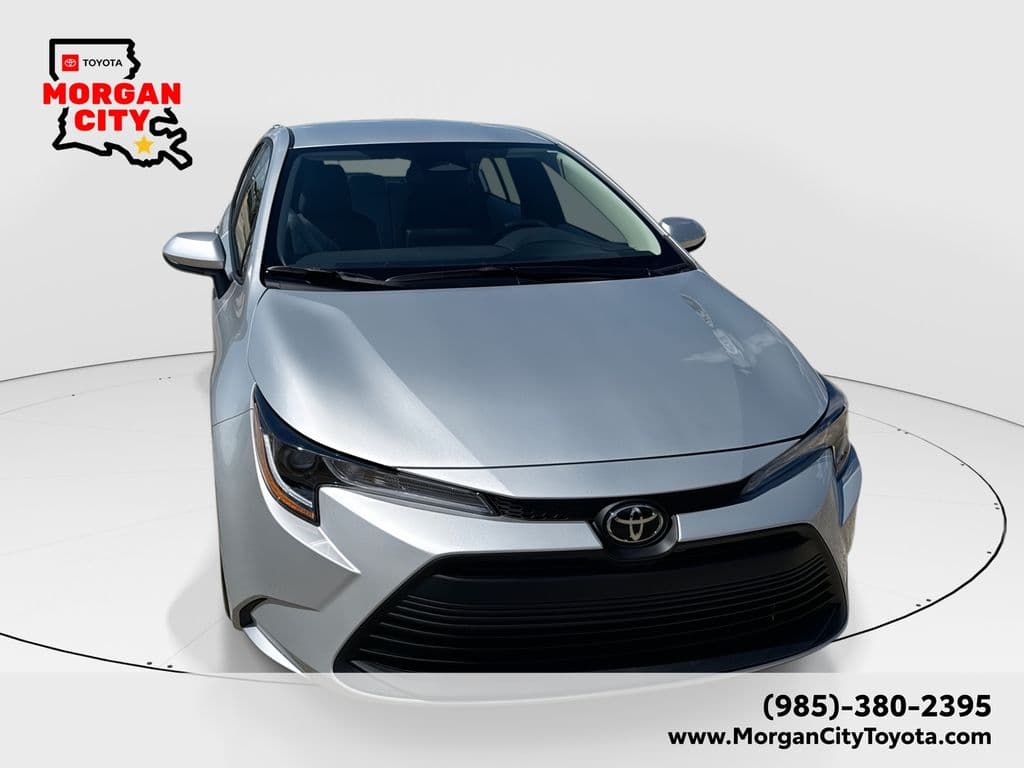 2026 Toyota Corolla LE — photo 1 of 57