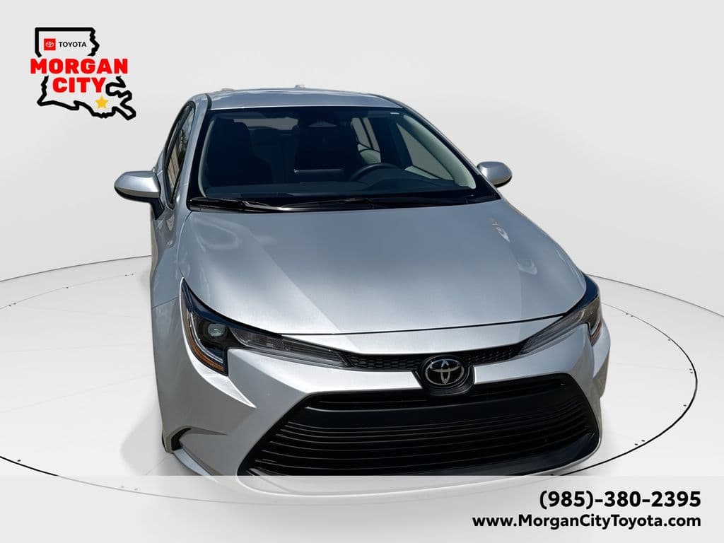2026 Toyota Corolla LE — photo 1 of 57
