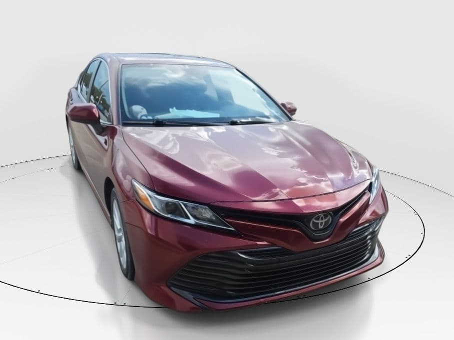 2019 Toyota Camry LE — photo 1 of 5