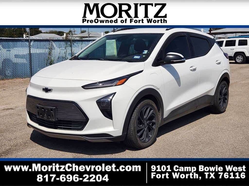 2023 Chevrolet Bolt EUV LT — photo 1 of 4