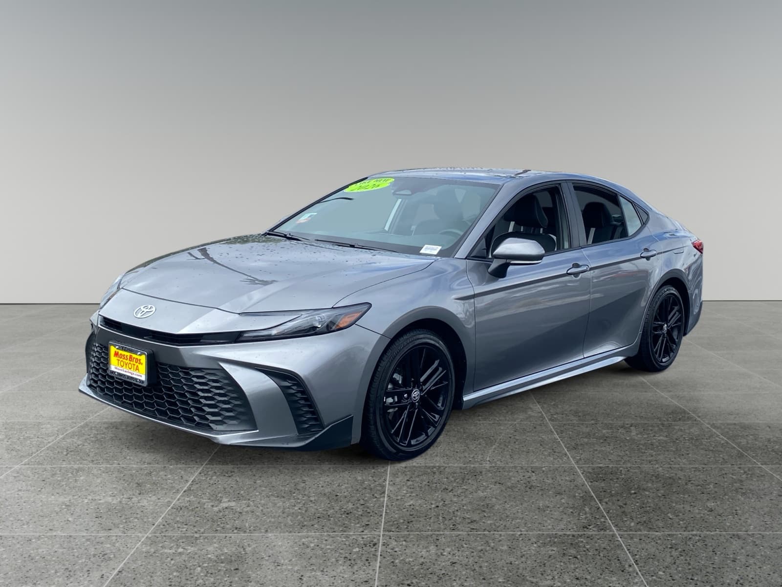2026 Toyota Camry SE — photo 1 of 15