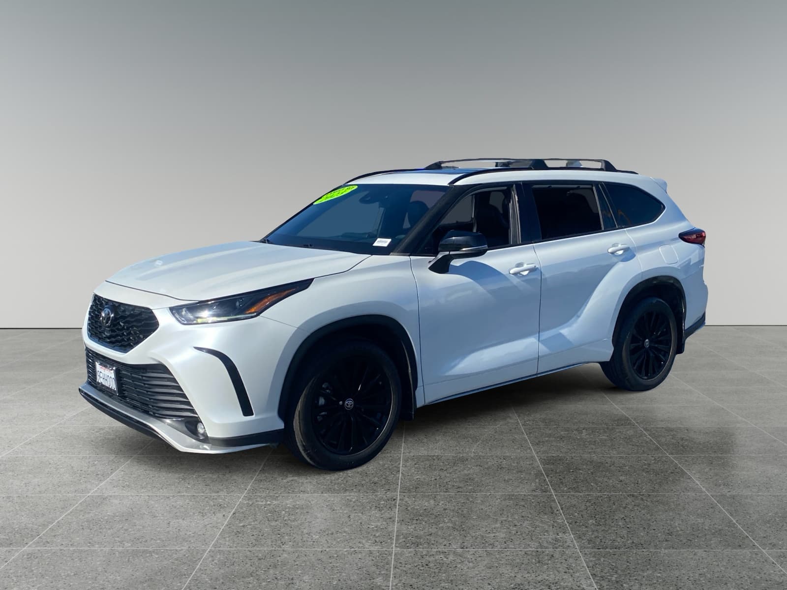 2023 Toyota Highlander XSE — photo 1 of 15