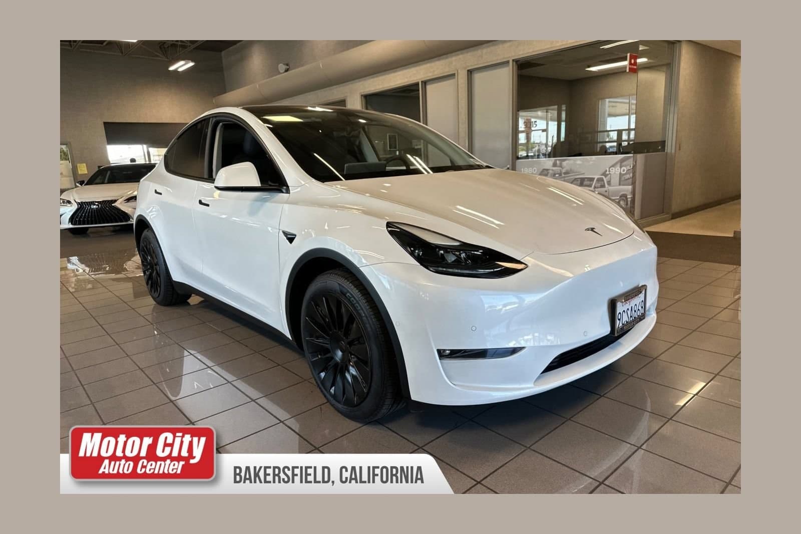 2022 Tesla Model Y Long Range — photo 1 of 29