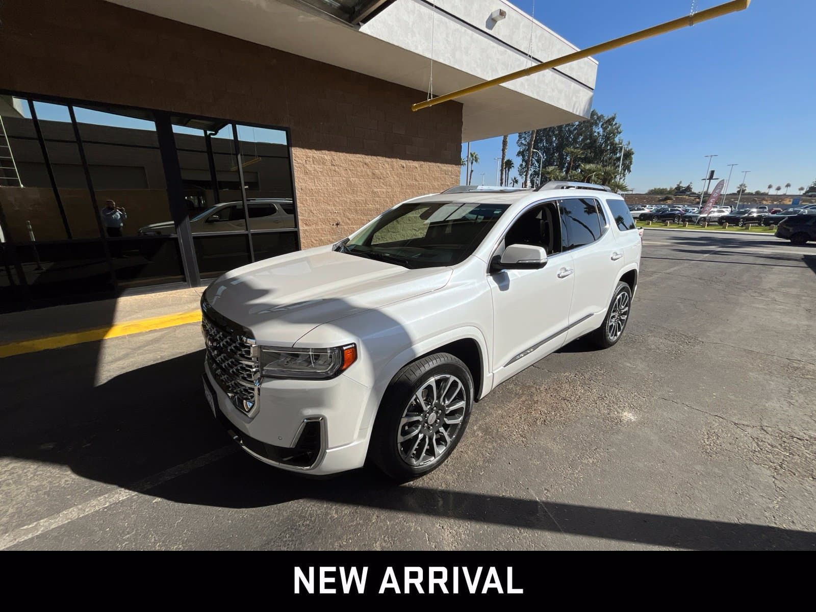 2020 GMC Acadia Denali — photo 1 of 5