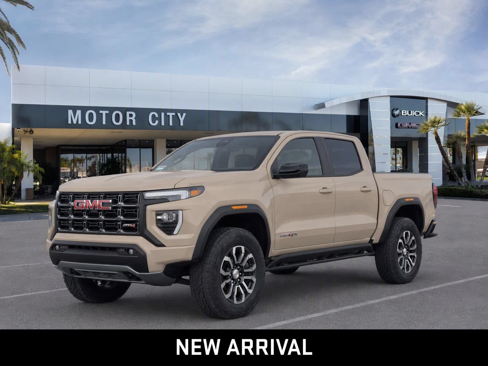 2024 GMC Canyon 4WD AT4 — photo 1 of 8