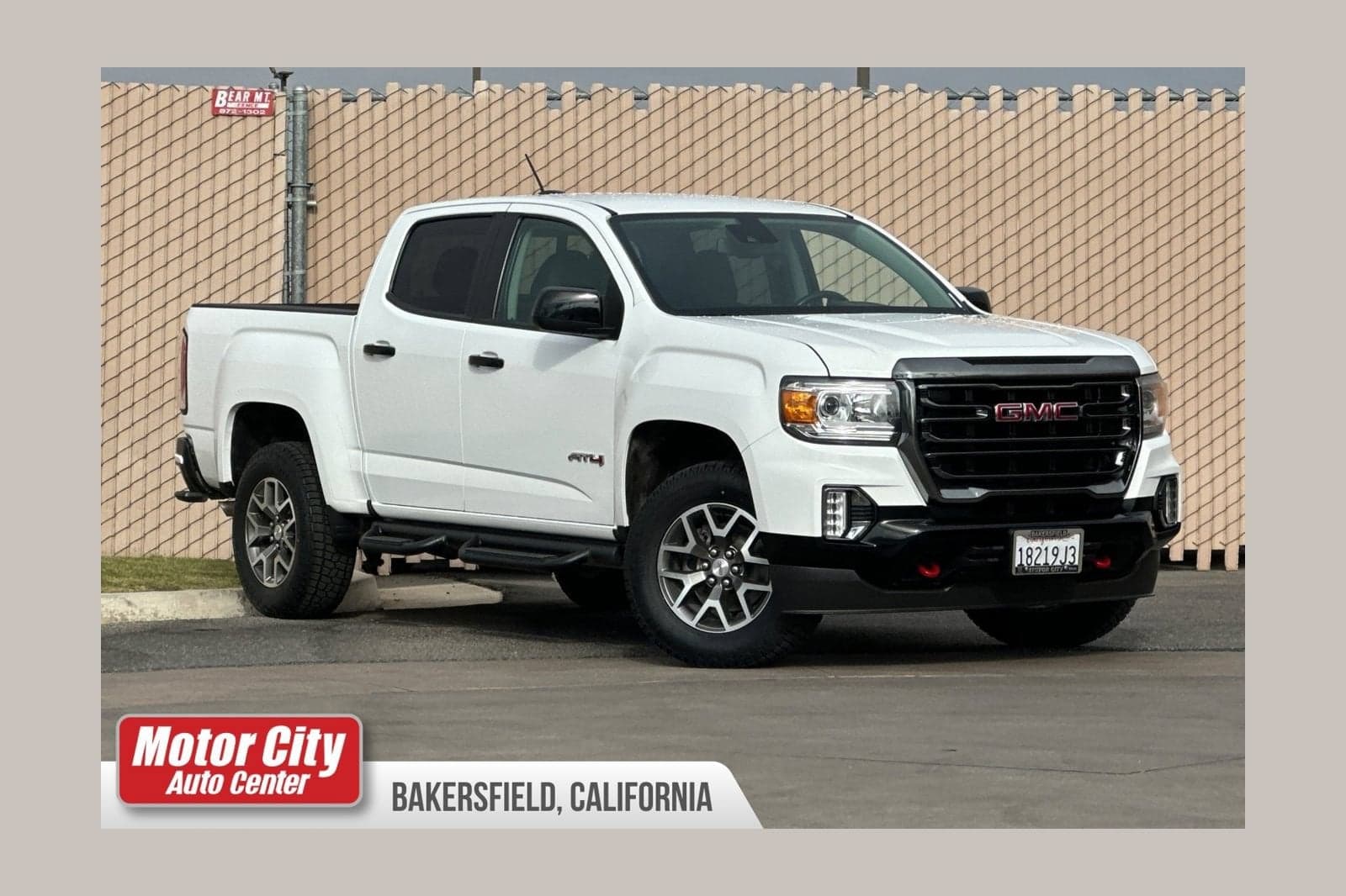 2022 GMC Canyon 4WD AT4 w/Leather — photo 1 of 27