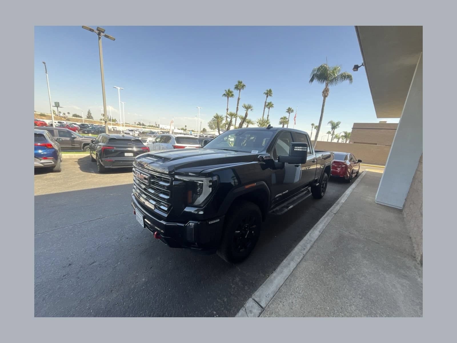 2024 GMC Sierra 2500HD AT4 — photo 1 of 26