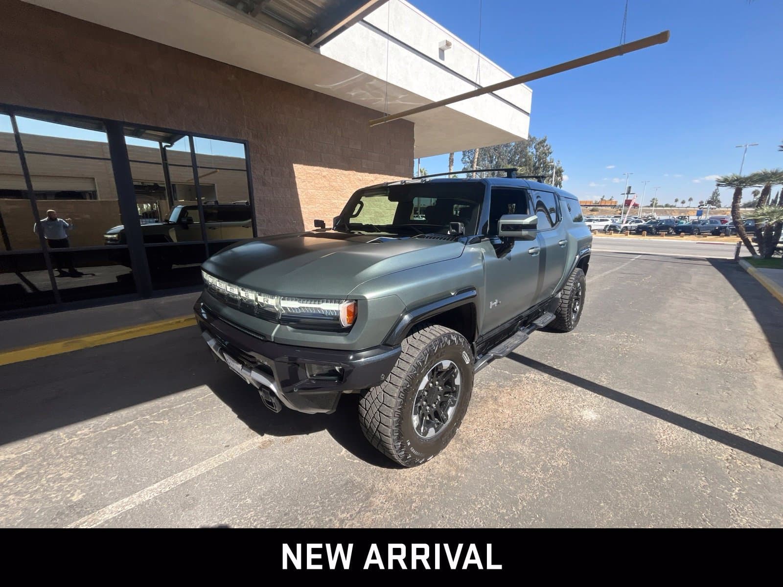 2024 GMC HUMMER EV SUV 3X — photo 1 of 6