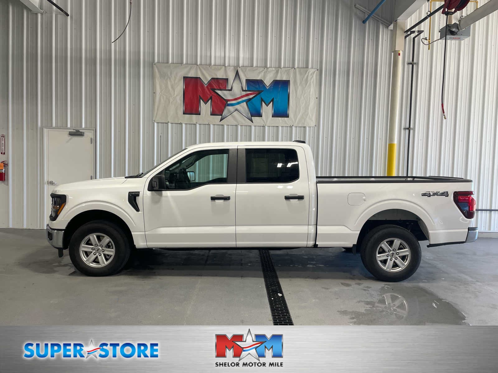 2024 Ford F-150 XL — photo 1 of 8