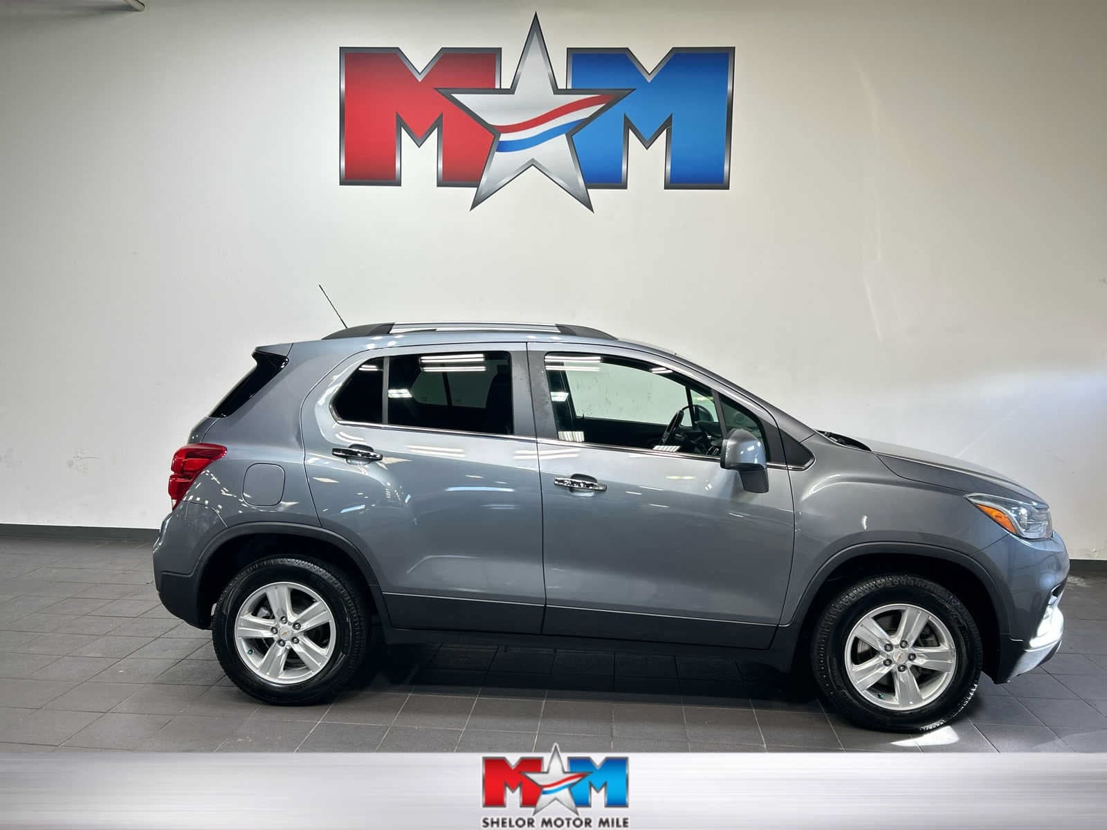 2019 Chevrolet Trax LT — photo 1 of 10