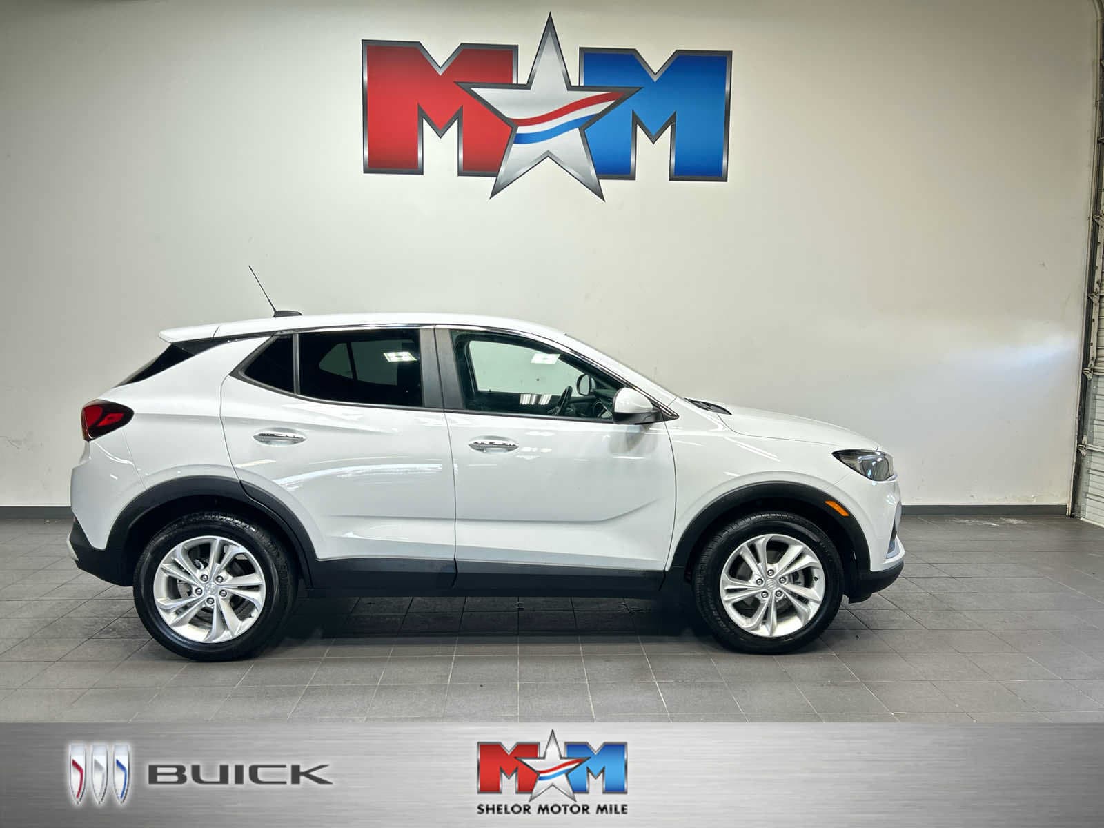 2021 Buick Encore GX Preferred — photo 1 of 30