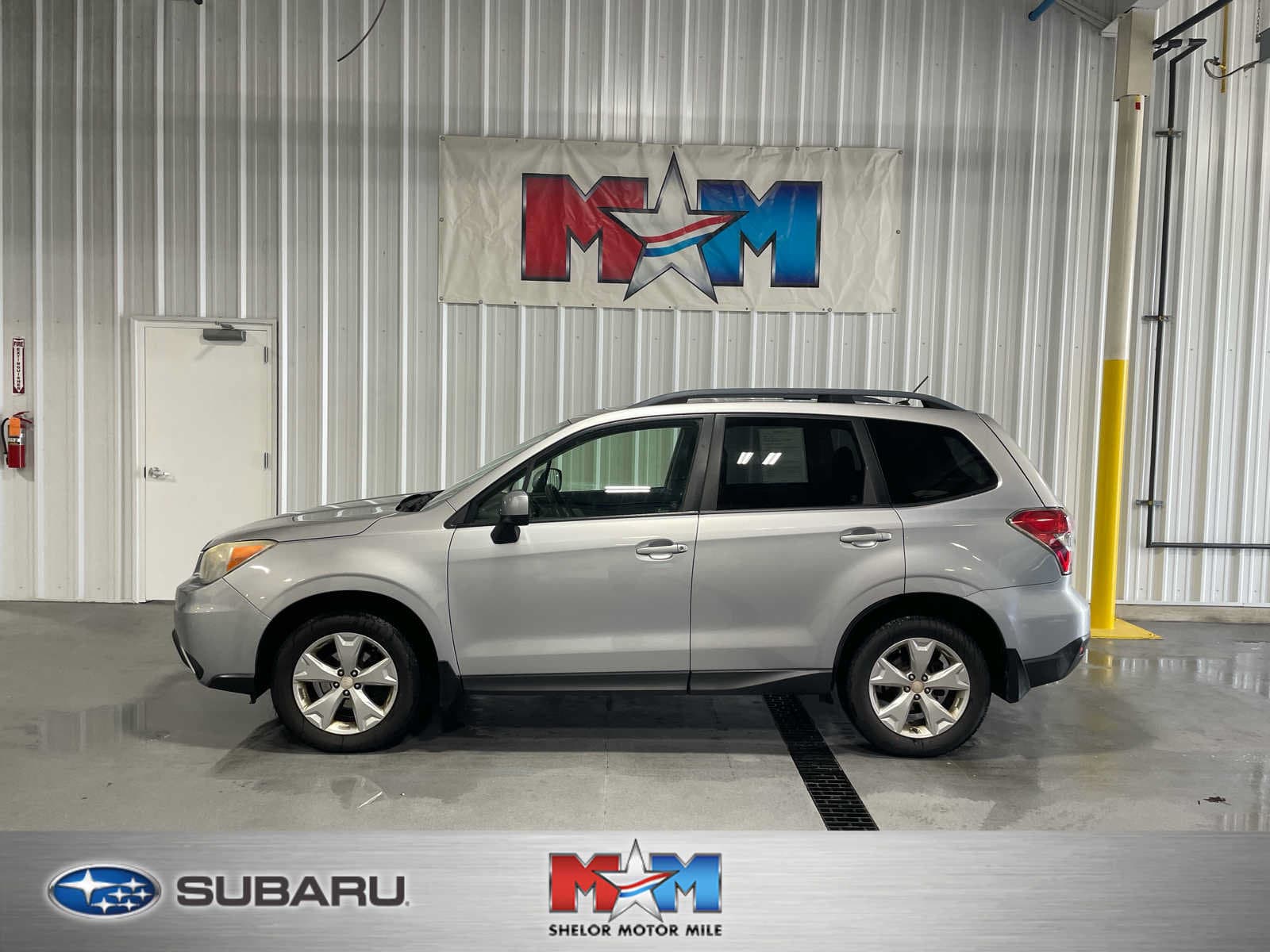 2014 Subaru Forester 2.5i Premium — photo 1 of 8