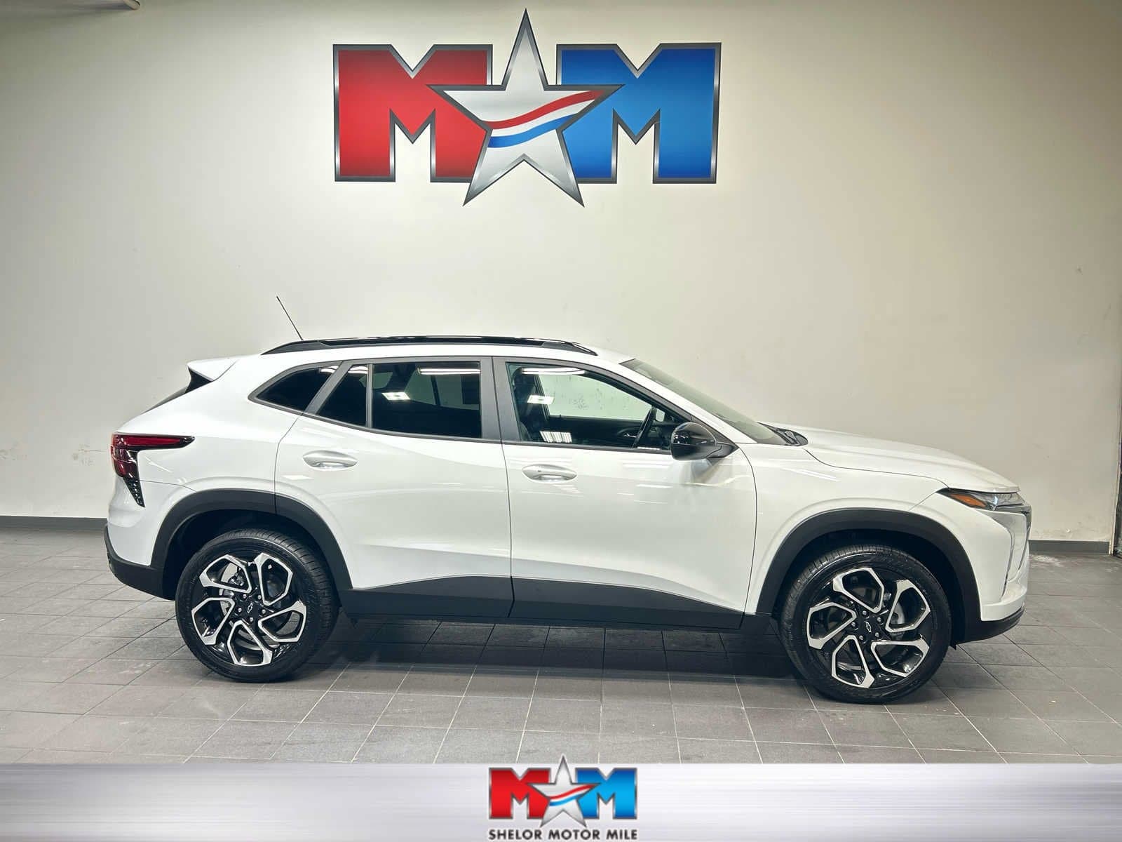 2024 Chevrolet Trax 2RS — photo 1 of 10