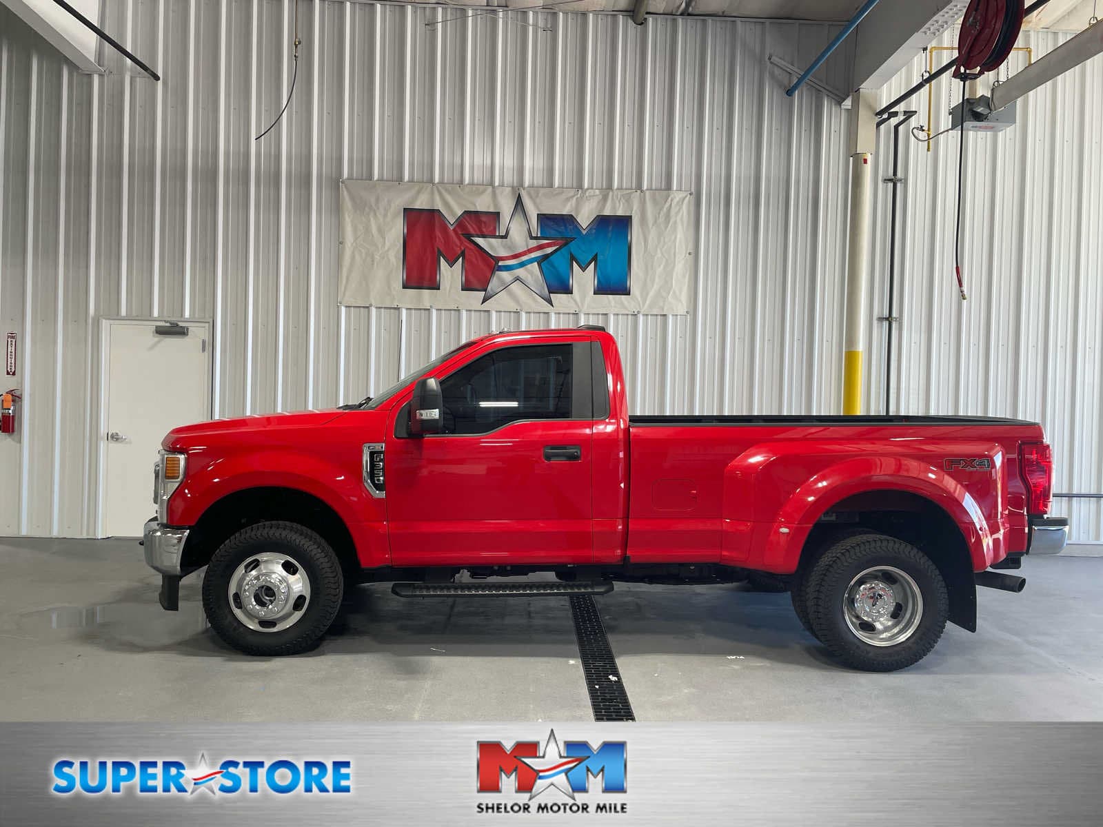 2022 Ford Super Duty F-350 DRW XL — photo 1 of 7