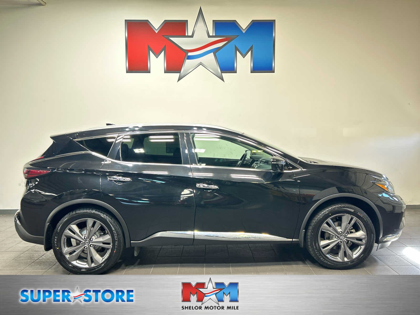 2021 Nissan Murano Platinum — photo 1 of 30
