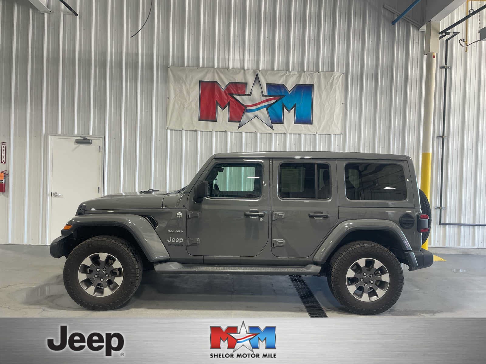 2021 Jeep Wrangler Unlimited Sahara — photo 1 of 8