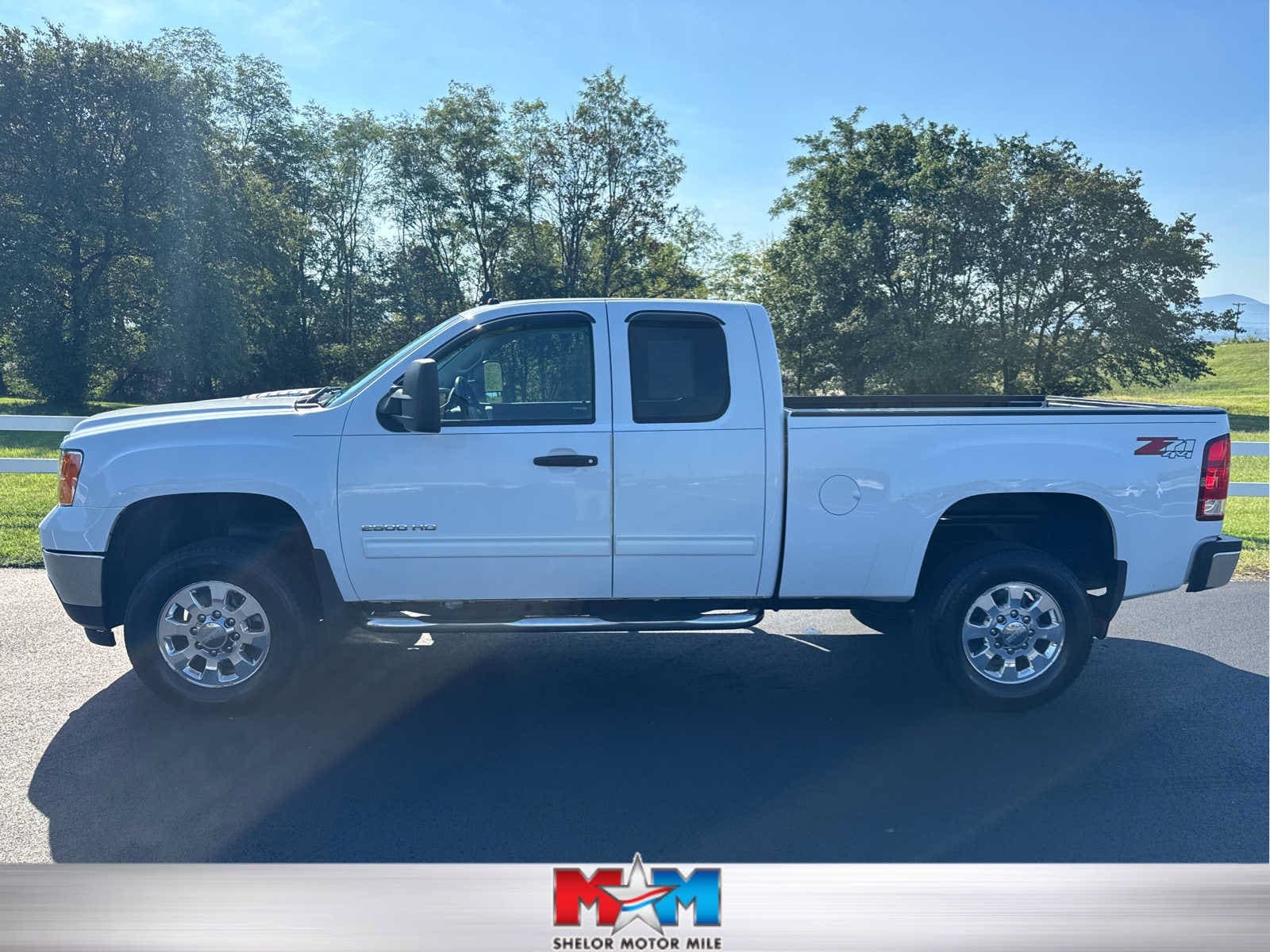 2013 GMC Sierra 2500HD SLE — photo 1 of 12
