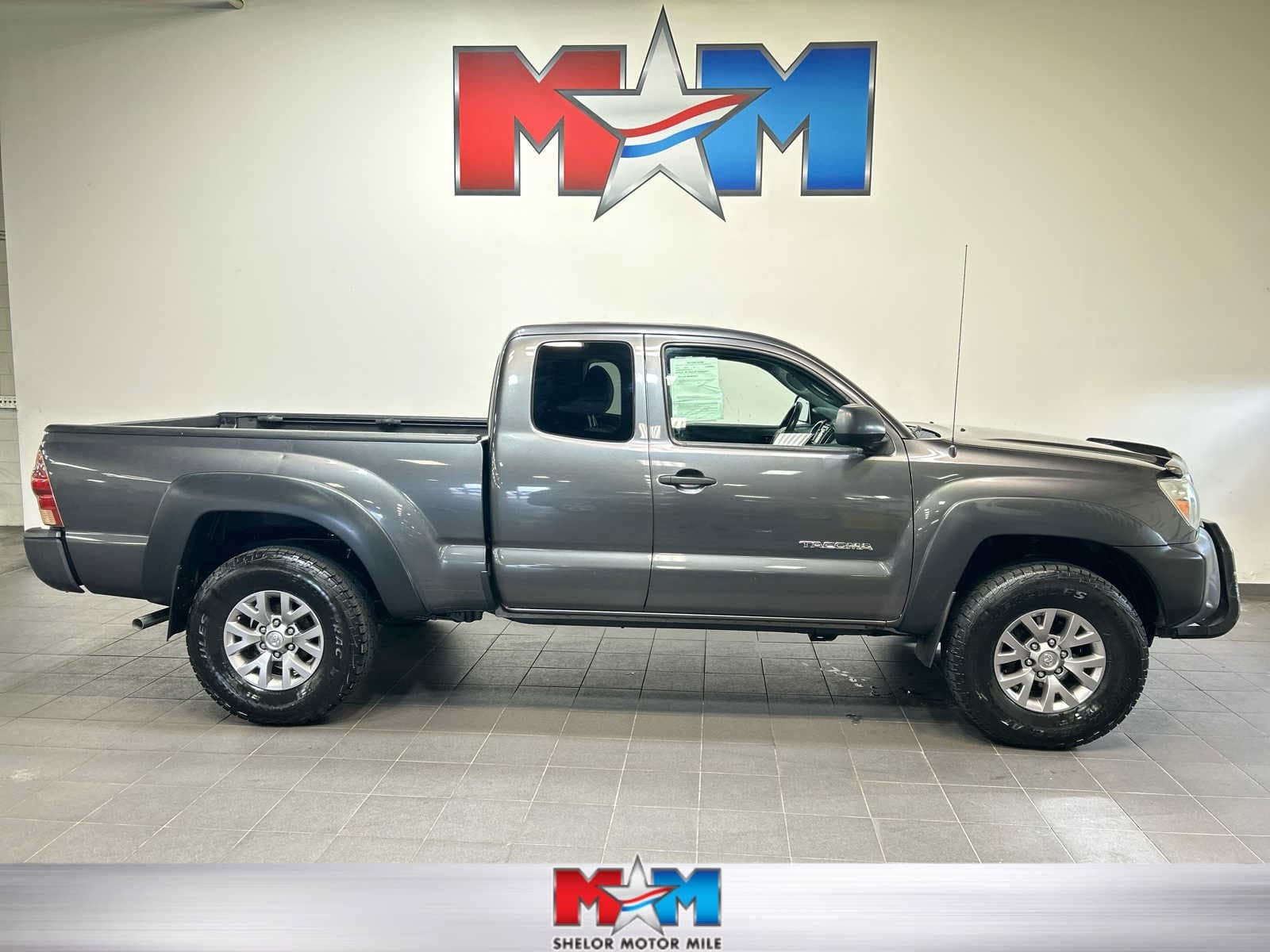 2014 Toyota Tacoma Base — photo 1 of 9