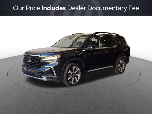 2024 Honda Pilot Touring — photo 1 of 26