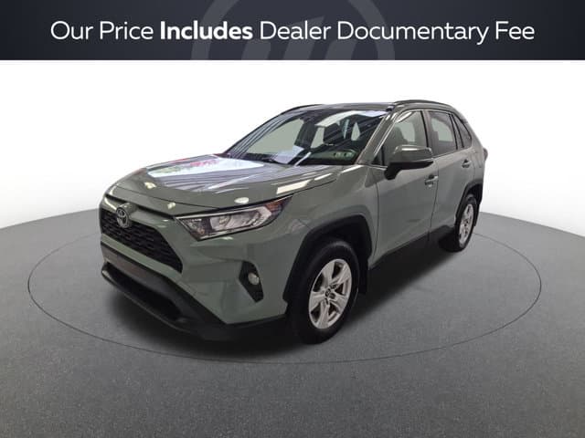 2019 Toyota RAV4 XLE — photo 1 of 26
