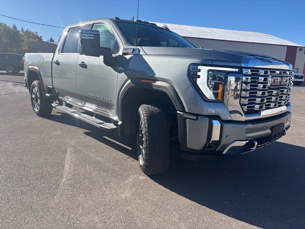 2025 GMC Sierra 3500HD Denali — photo 1 of 13