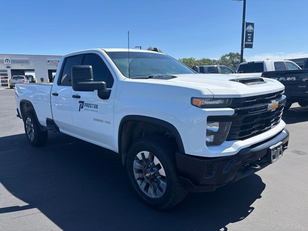 2024 Chevrolet Silverado 3500HD Work Truck — photo 1 of 12