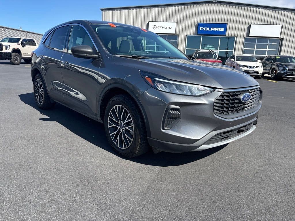 2023 Ford Escape Active — photo 1 of 12