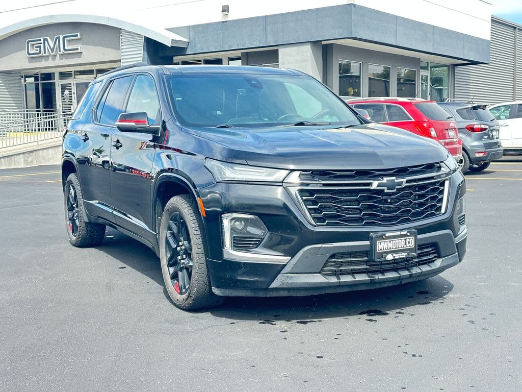 2023 Chevrolet Traverse Premier — photo 1 of 32