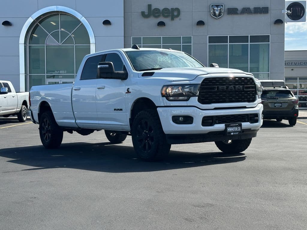 2024 RAM 3500 Big Horn — photo 1 of 32