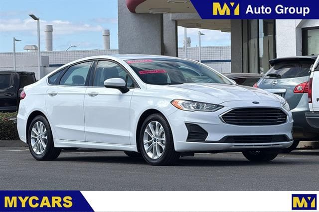 2019 Ford Fusion SE — photo 1 of 36