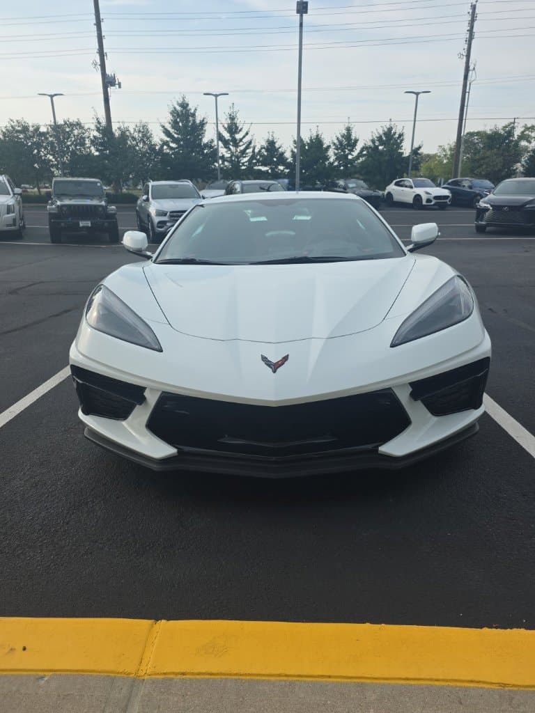 2023 Chevrolet Corvette Base — photo 1 of 6