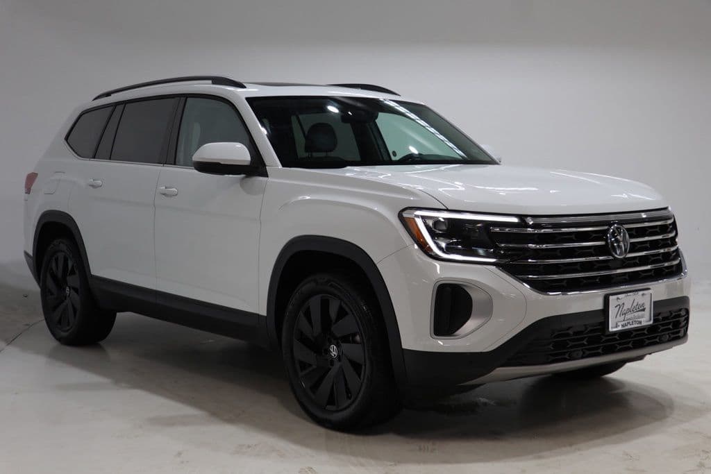 2025 Volkswagen Atlas 2.0T SE w/Technology — photo 1 of 39