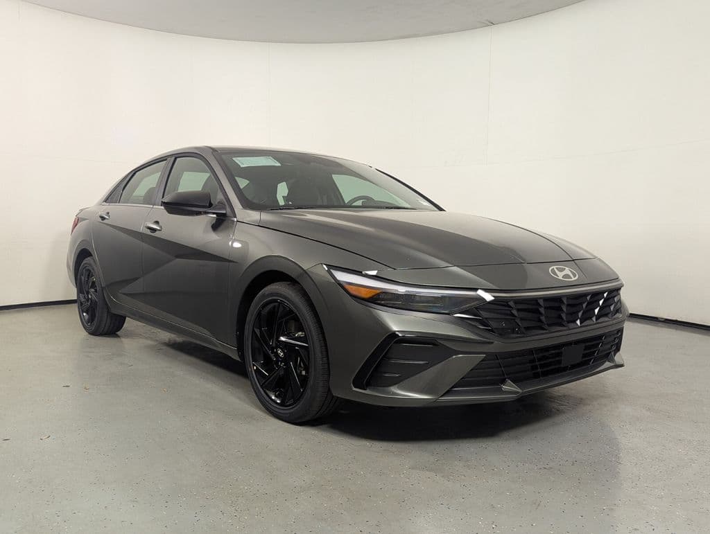2026 Hyundai Elantra SEL Sport — photo 1 of 27