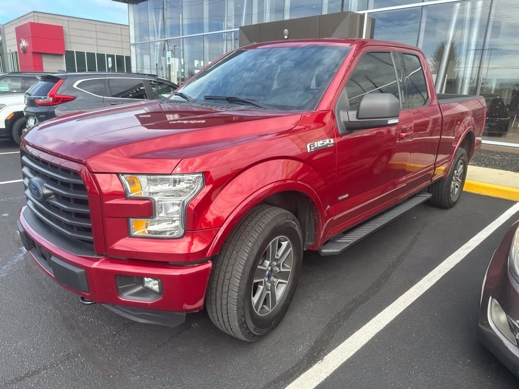 2015 Ford F-150 Base — photo 1 of 9