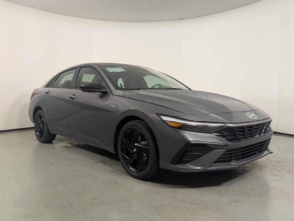 2026 Hyundai Elantra SEL Sport — photo 1 of 26