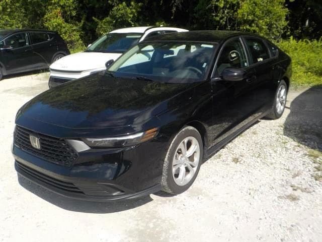 2025 Honda Accord Sedan LX — photo 1 of 3