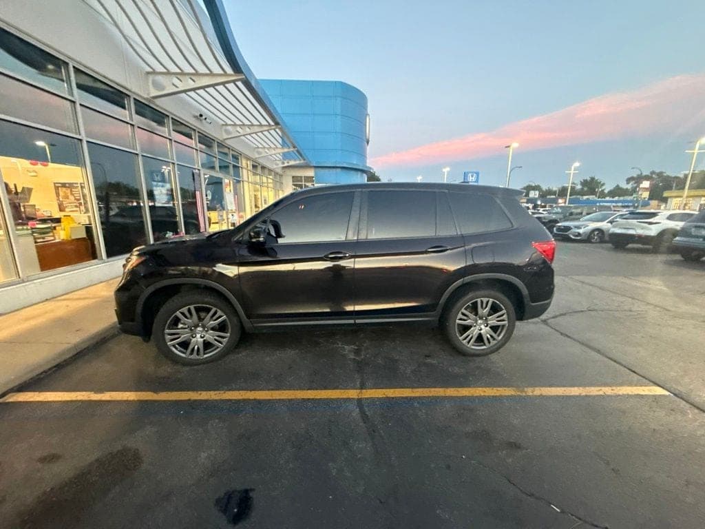 2021 Honda Passport EX-L — photo 1 of 3
