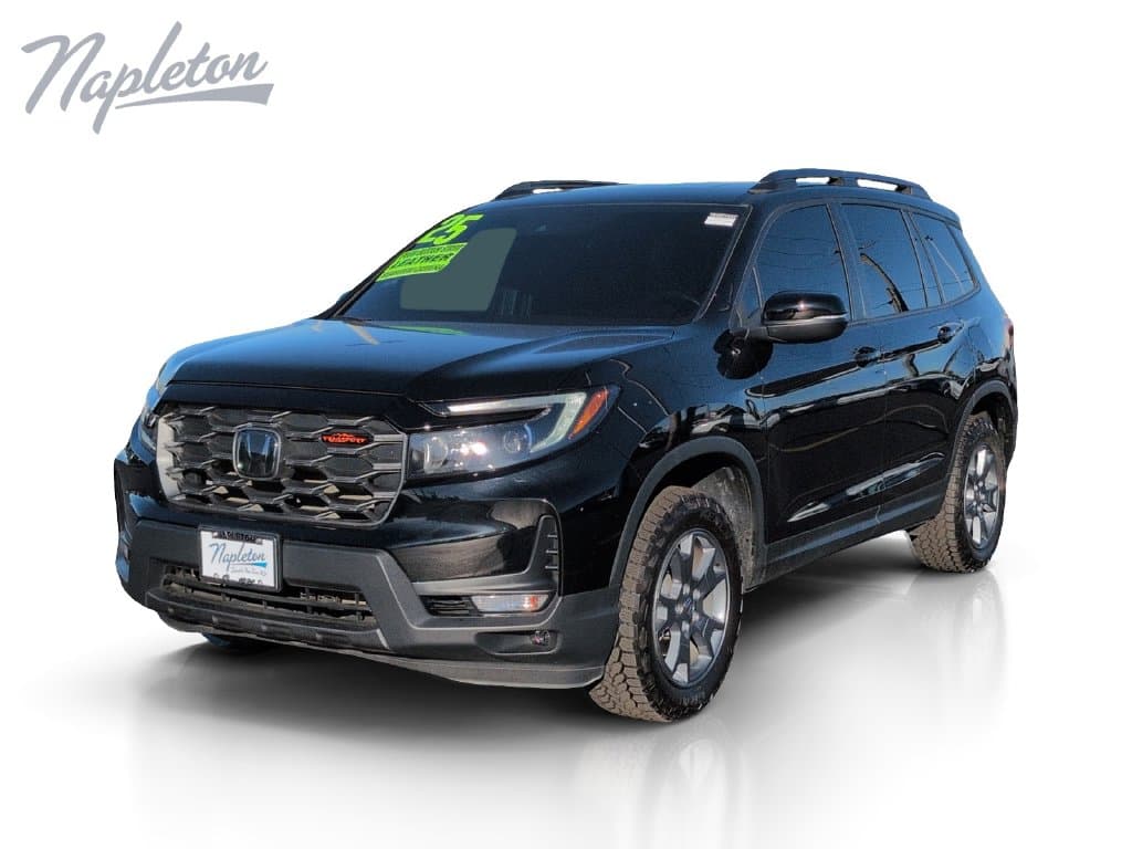 2025 Honda Passport TrailSport — photo 1 of 34