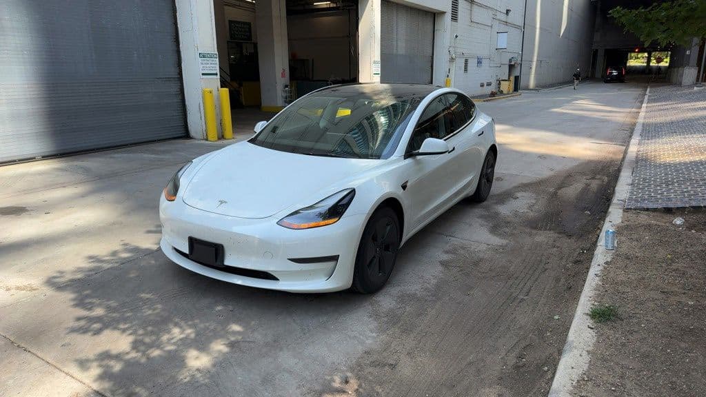 2023 Tesla Model 3 Base — photo 1 of 3